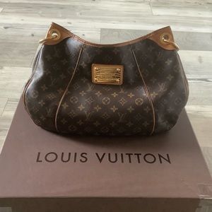 Louis Vuitton Galliera PM shoulder bag monogram brown leather handbag
